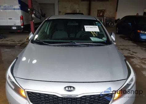 2018 Kia Forte Lx из США, поврежденный, VIN 3KPFL4A7XJE234966